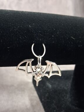 2/$5 Silver Tone Metal 29mm x 34mm Spread Wings Bat Pendant NEW
